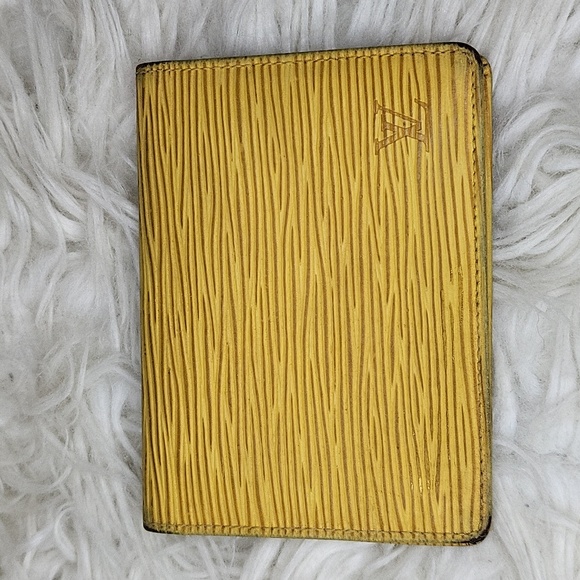 Louis Vuitton yellow epi card holder - Picture 1 of 12